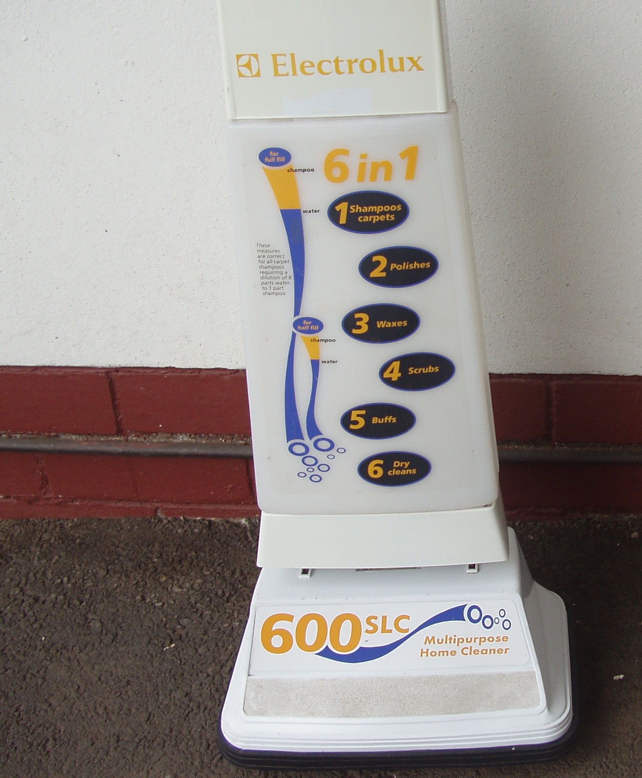 Electrolux Floor Polisher Shiner Shampoer Etc 6 In 1 In Excellent Working Order Junk Mail