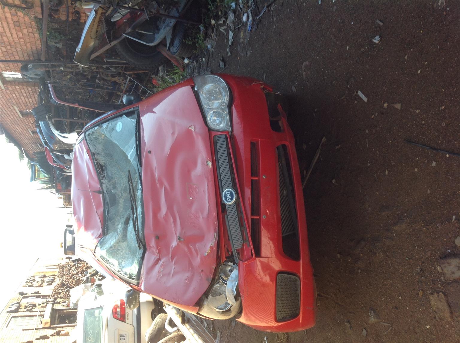 Stripping Fiat Palio